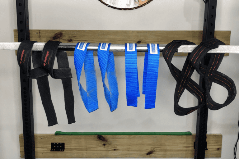 The 4 Different Types of Lifting Straps (Which One Is Best?)