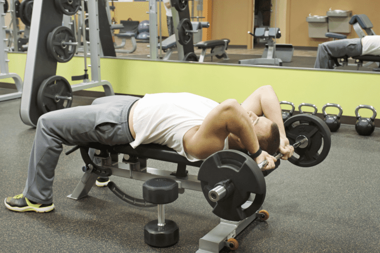 Barbell Skull Crushers (How To, Muscles Worked, Benefits)